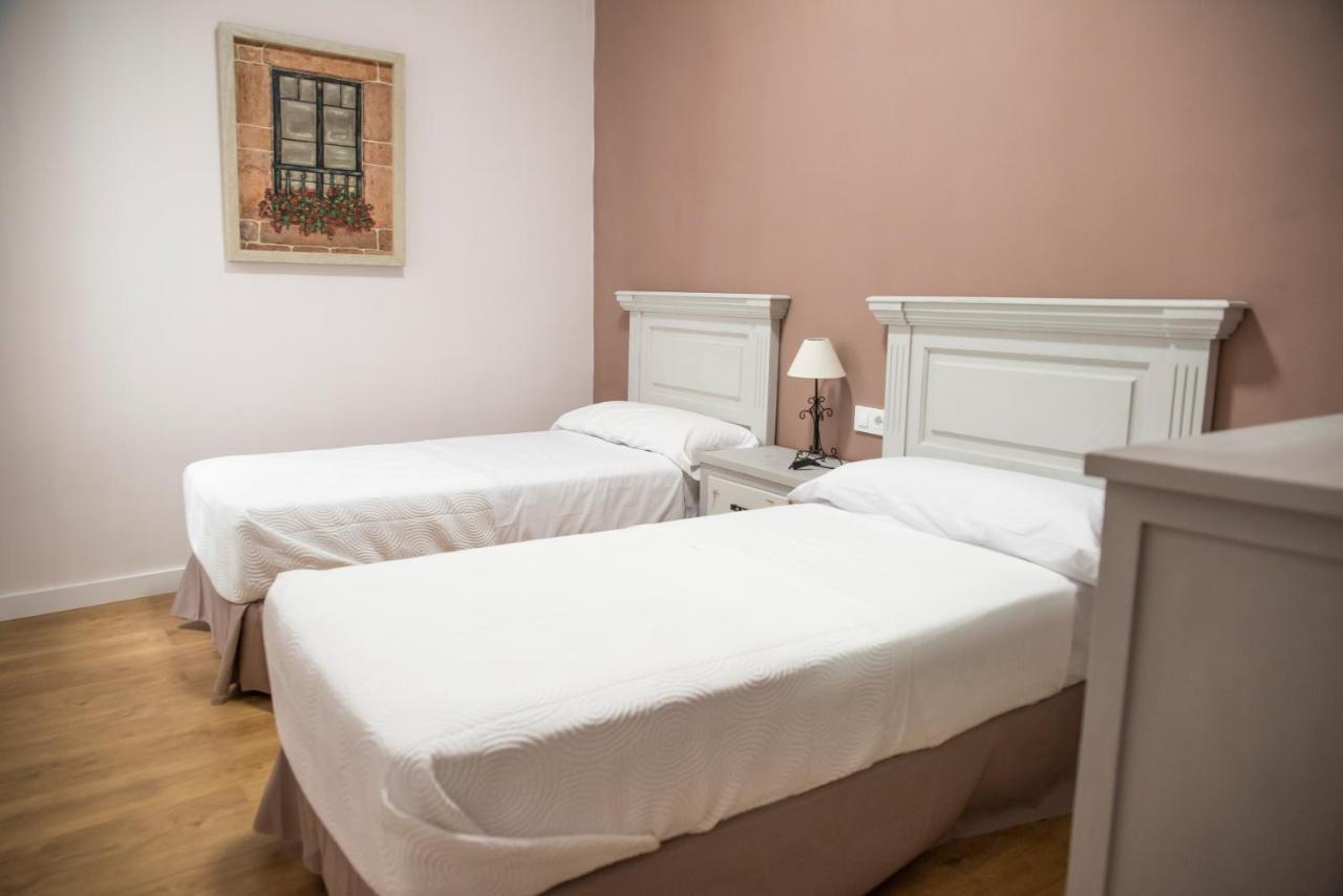 Apartamento Plaza Mayor Caceres Exterior photo